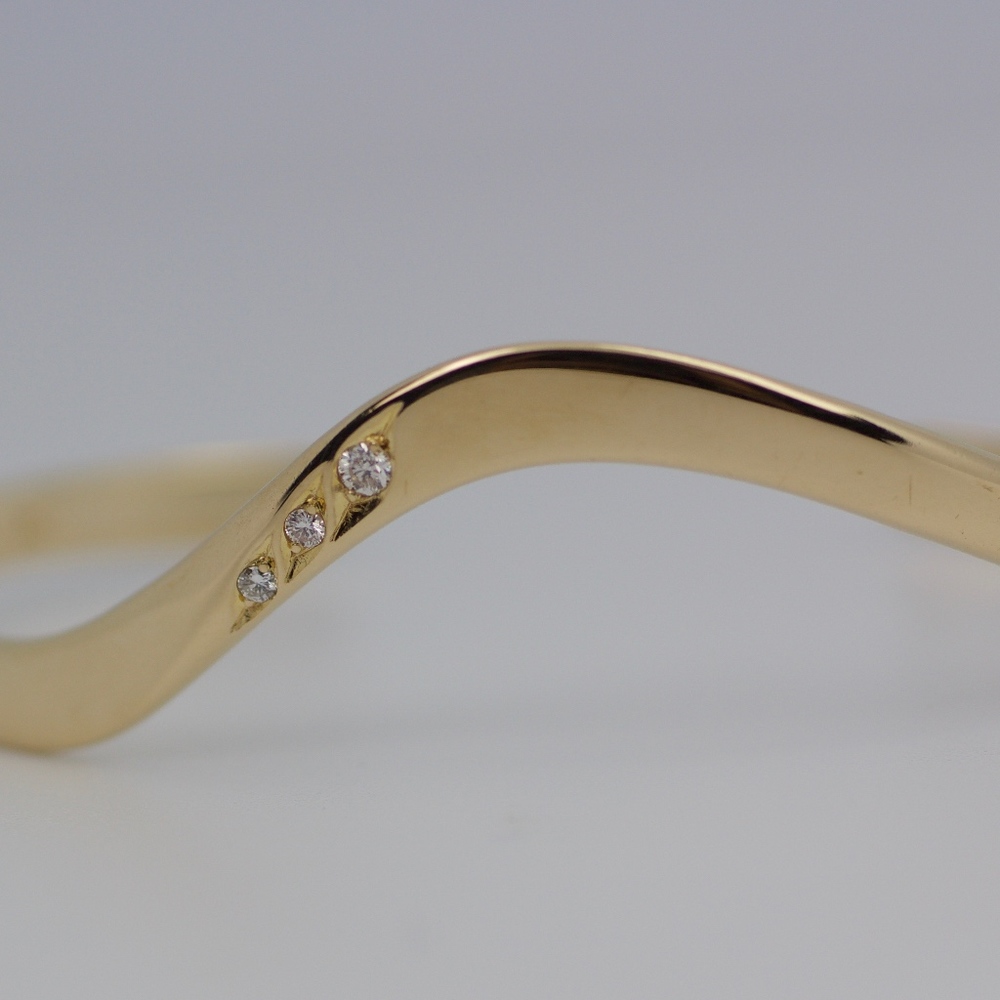 John Atencio 14k Yellow Gold Diamond Bangle